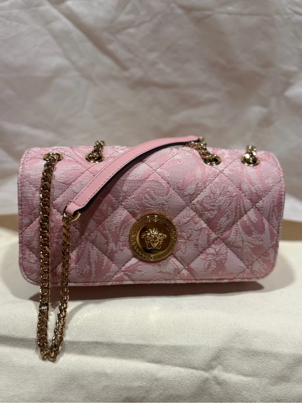 Versace Quilted Blush Pink Shoulder Bag with Gold Medusa Coin - Picture 7 of 11